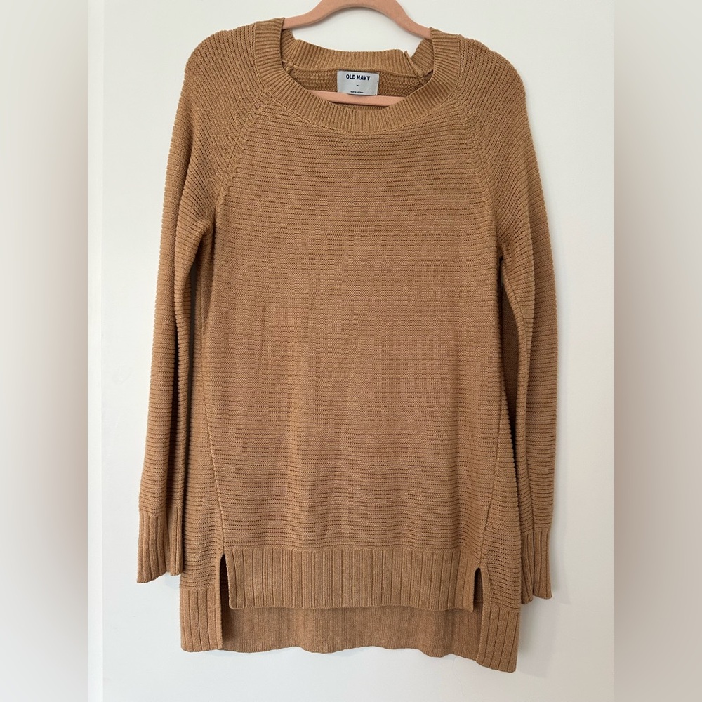 Old Navy Women's Camel Crew Neck Sweater